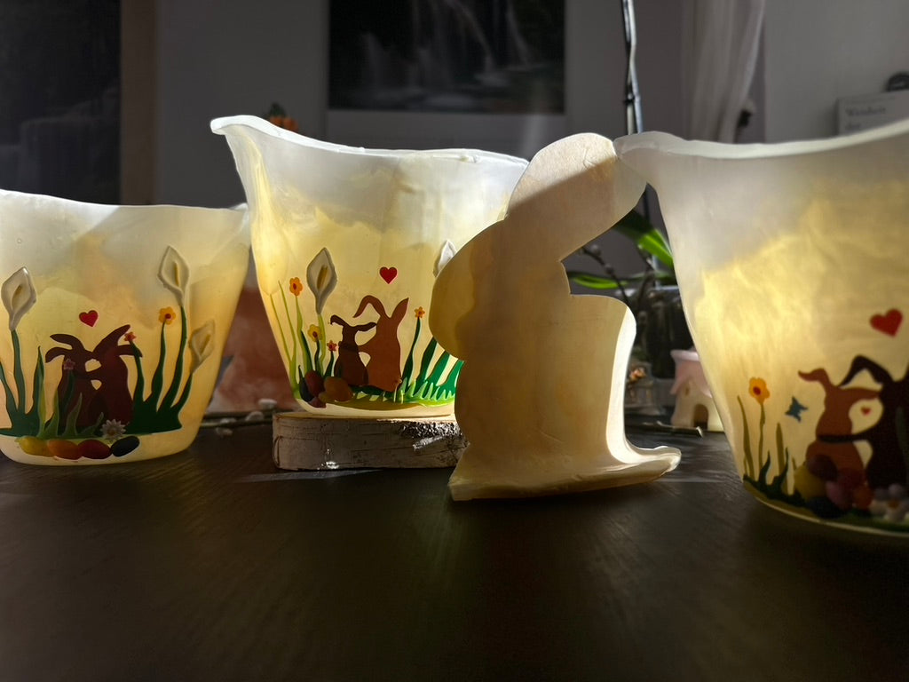 Lichtfang „Ostergrüße“ – Handgefertigte Wachsschale mit Teelicht