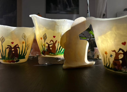 Lichtfang „Ostergrüße“ – Handgefertigte Wachsschale mit Teelicht