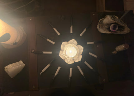 Schwellzeit – Ritualkerzen zwischen Dunkel & Licht (12+1 Dualitätskerzen)