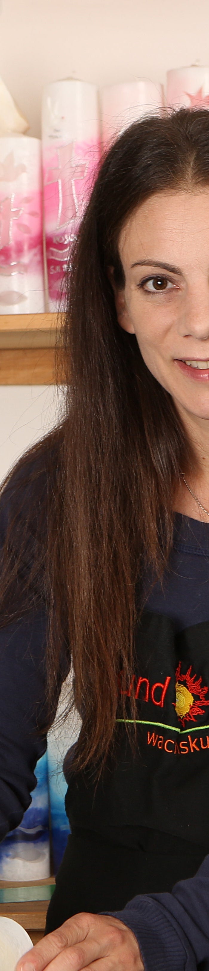 <h2>Die Wachsbilderin & Lichtermacherin Dinah Henke </h2>