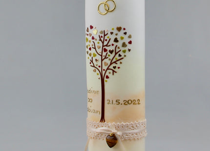 Handgefertigte Hochzeitskerze mit Lebensbaum, goldenen Ringen und personalisierter Beschriftung