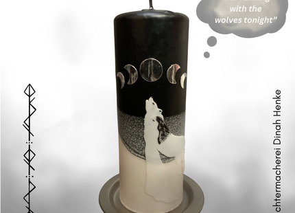 Sanfter, dunkler Hintergrund mit glitzernden Lichtpunkten – deine Seelenreise steht für die stille, heilsame Kraft der dunklen Jahreszeit und die Einladung zur Selbstreflexion; Frau- laufe mit den Wölfen- jetzt!