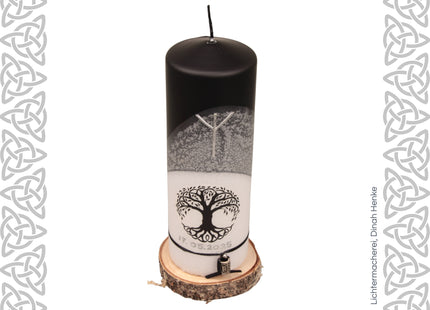 Handgefertigtes Runenlicht mit Baum und Rune – Licht für Erdung und Transformation
