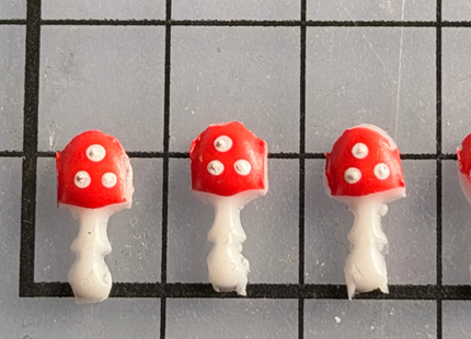 Handgemachte Mini-Glückspilze aus Wachs für Glückslichter, Wunschkerzen und kreative Kerzengestaltung